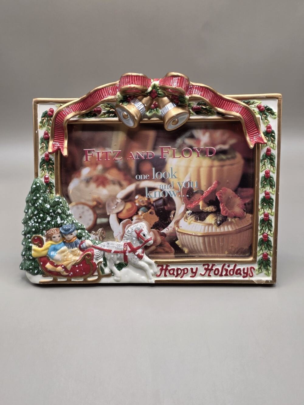 Fitz & Floyd "Woodland Christmas Holiday Happening" 5x7 Picture Frame. See Photo